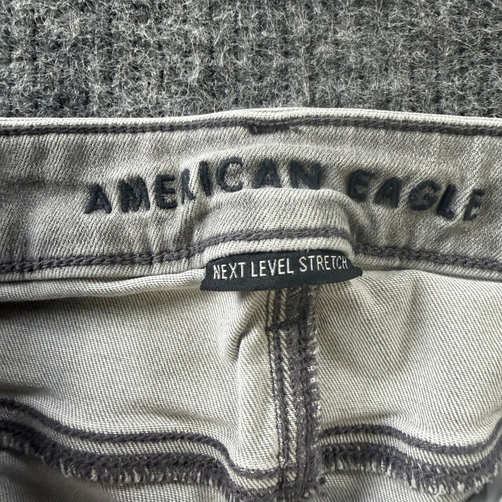 American Eagle Next Level Stretch Distressed Skinny Jeans Grey Size 8 Short - Picture 4 of 5